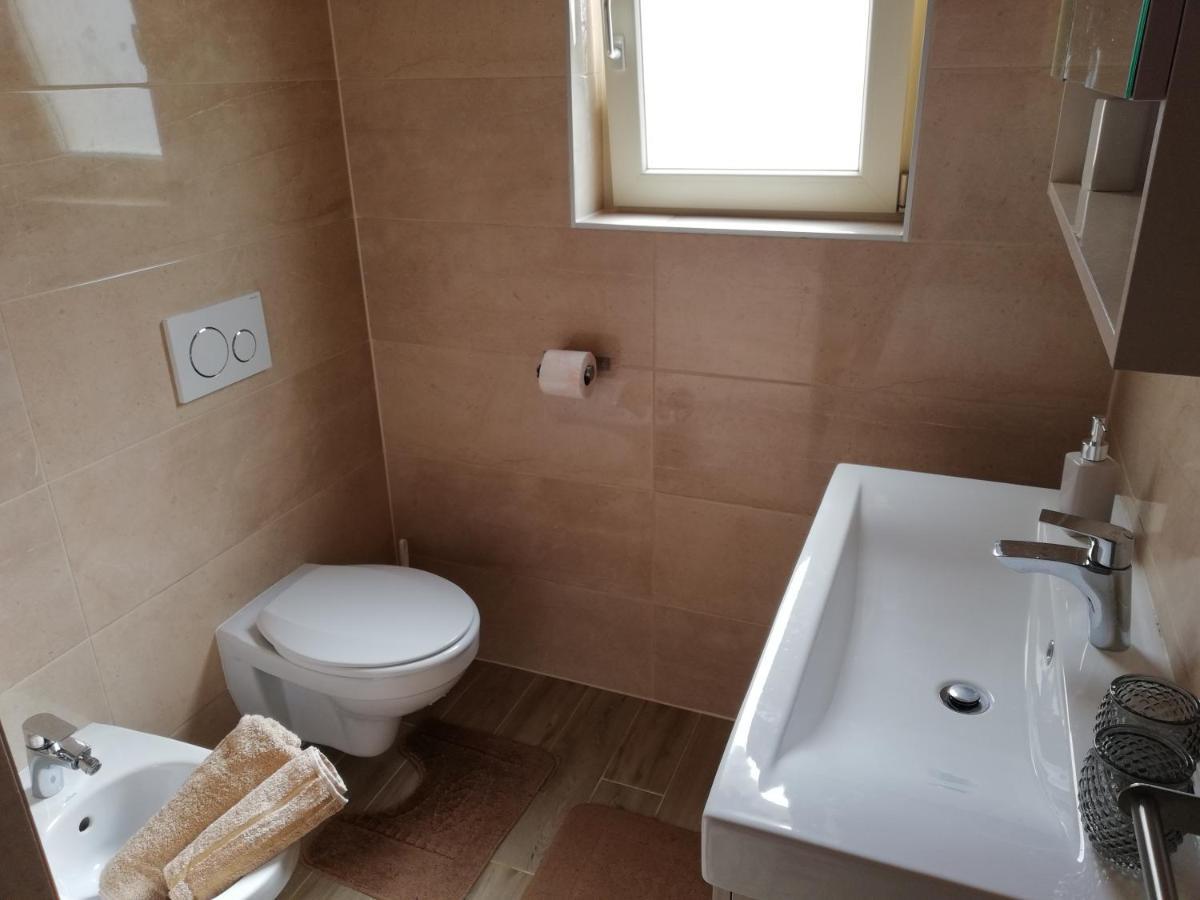 Apartman Nikola Ladrovici Exterior foto